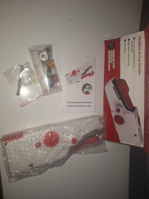 Masina de cusut portabilă