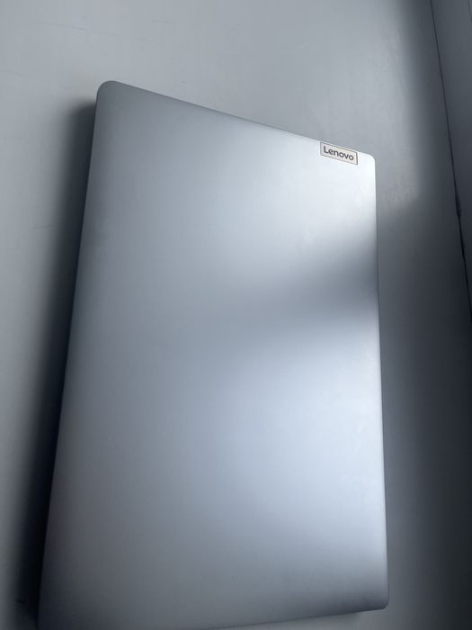 Ноутбук Lenovo