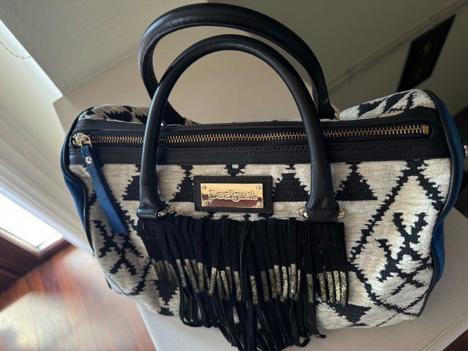 Дамска чанта Desigual от кожа и текстил