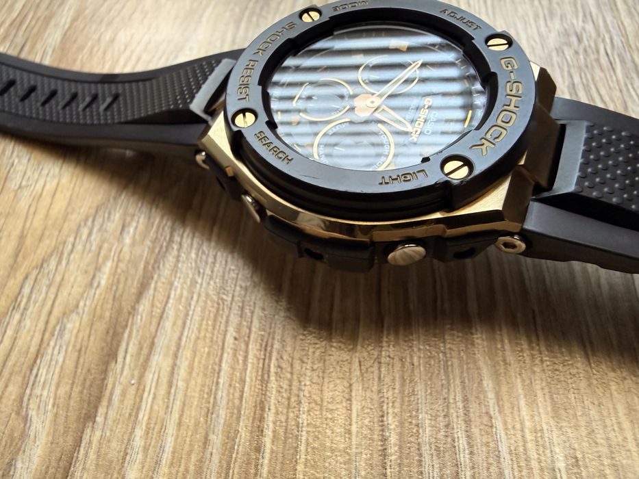 Casio G-shock GST-W300G Соларен