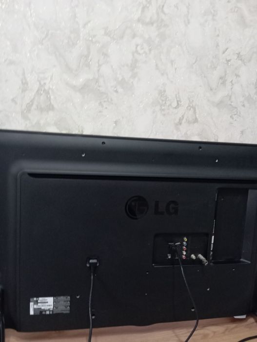 Продам телевизор LG