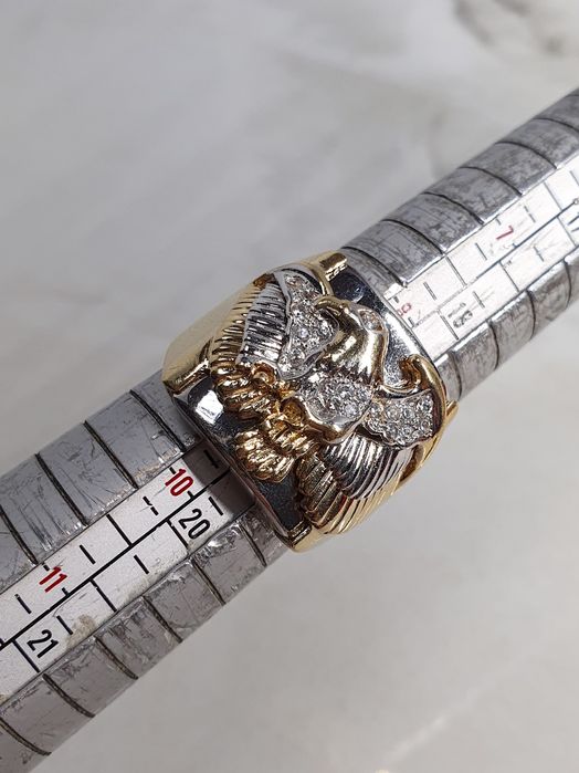 Inel bărbătesc din aur de 14K cu vultur și zirconiu cubic – mărimea 60 – 13,58 g