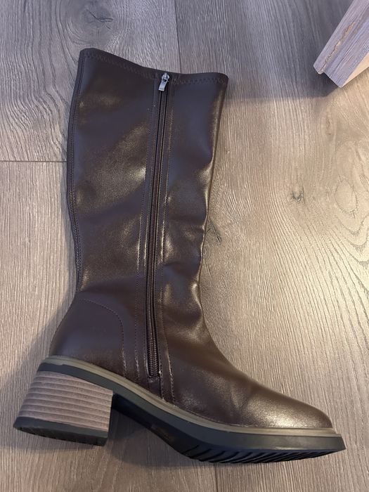 Кафяви дамски ботуши