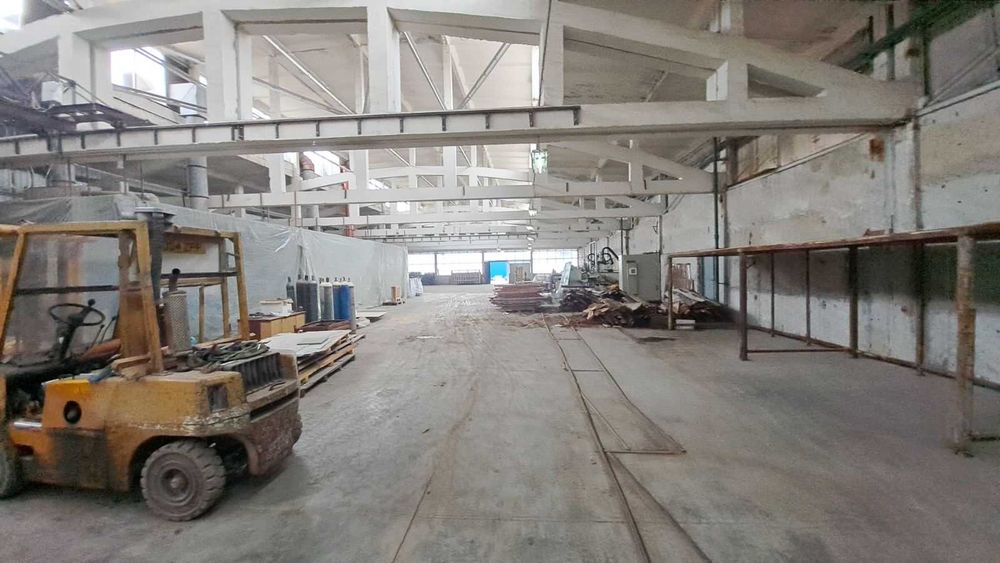 Продава се Промишлена сграда в Велики Преслав - 21563 кв.м за 27 €/кв.м - Снимка #10