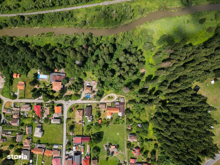 Teren intravilan de vânzare, 2635 mp