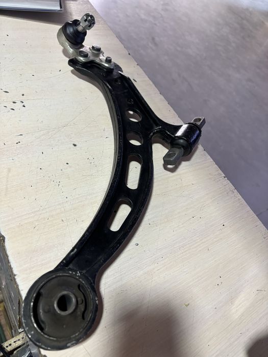 Рычаг передний  Камри 20 -25 левый