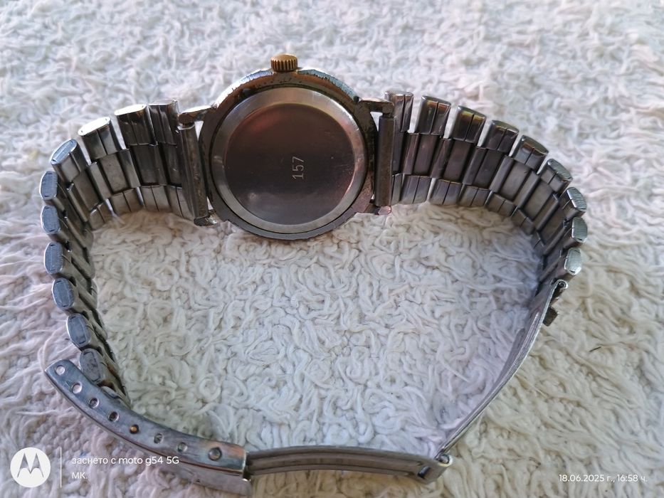 Бартер 4 бр. Ръчни лични часовници оригинал.