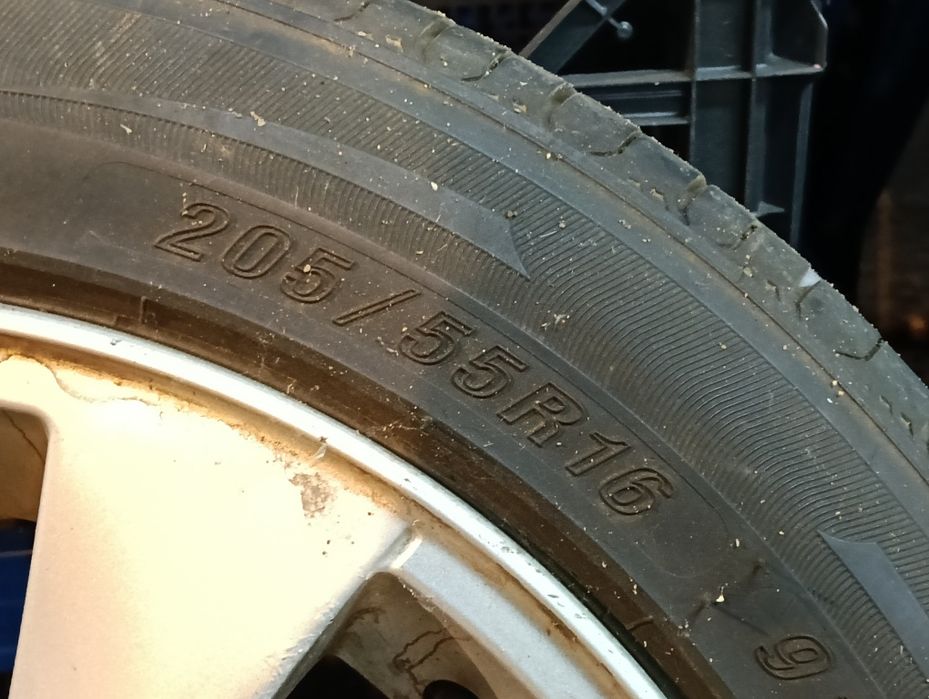 Джанти 16" с гуми 205/55/16 BMW E90 фейслифт комплект