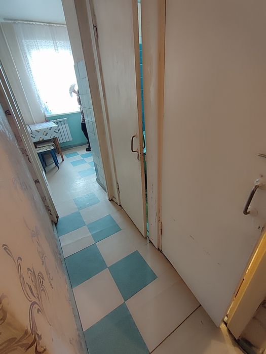 Продам 2-комн (4-27, 3 эт)