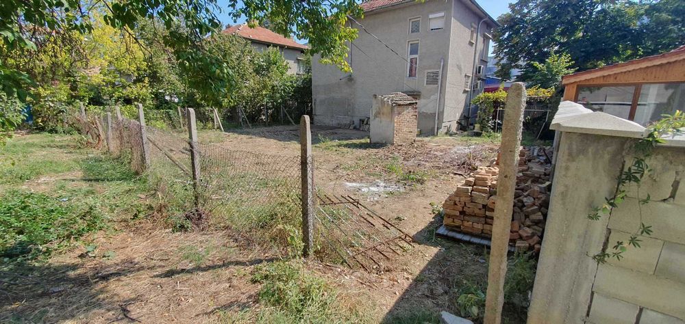 Дава се под наем Парцел в Търговище, Вароша - 350 кв.м за 102 € - Снимка #3