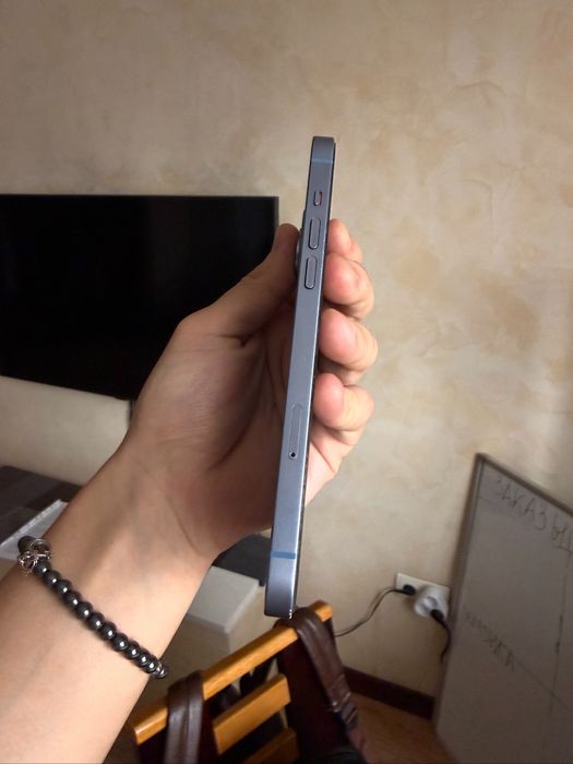 Продаю iPhone 14 Plus 256 Гб