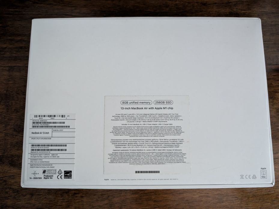 Vand MacBook Air Silver Gray, Apple M1 256GB, 8GB DDR4, baterie 99%