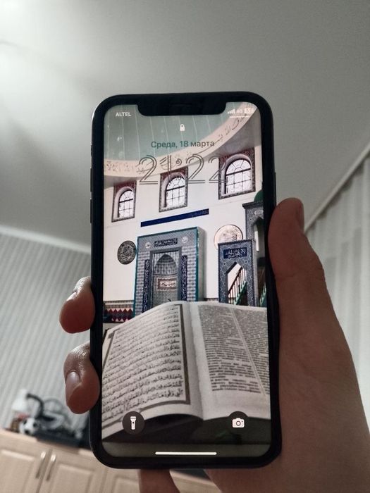 Айфон хр всё оригинал