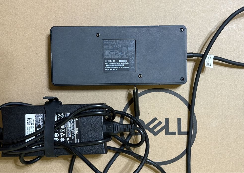 Docking Dell WD19 sau WD19S