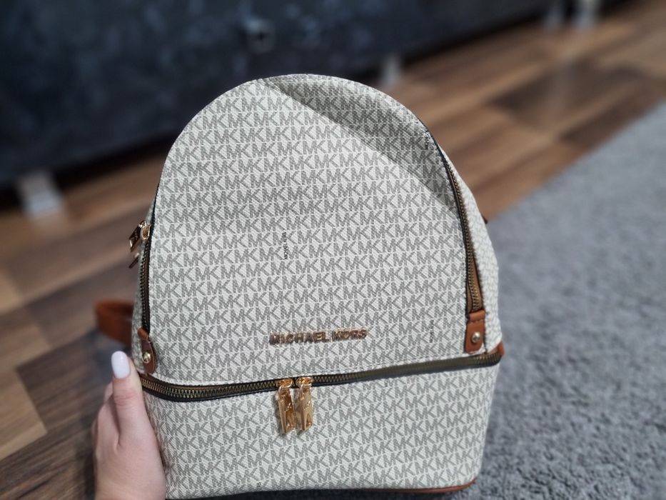 Ghiozdan dama Michael Kors