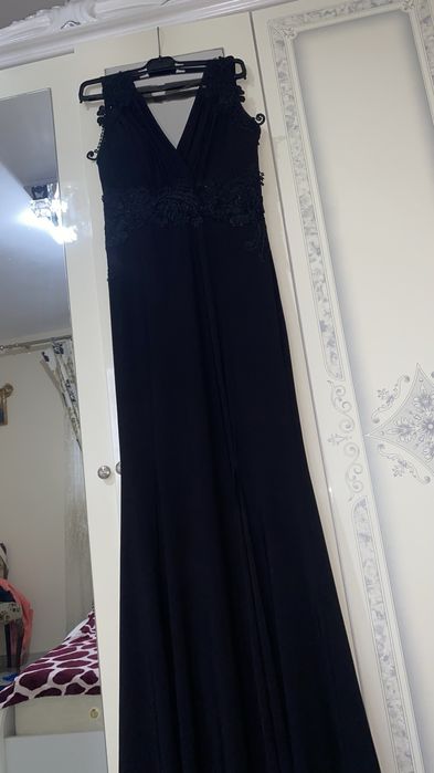 Rochie de ocazie in stare foarte buna!