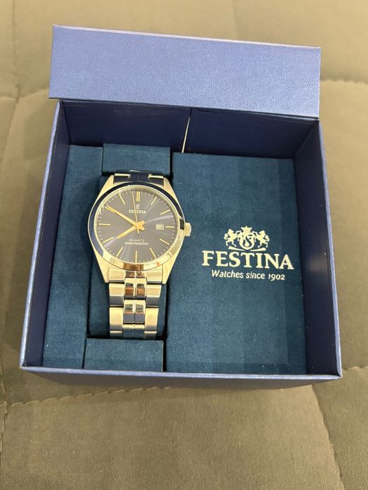 Ceas Festina nou