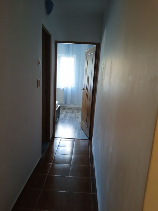 Închiriez apartament