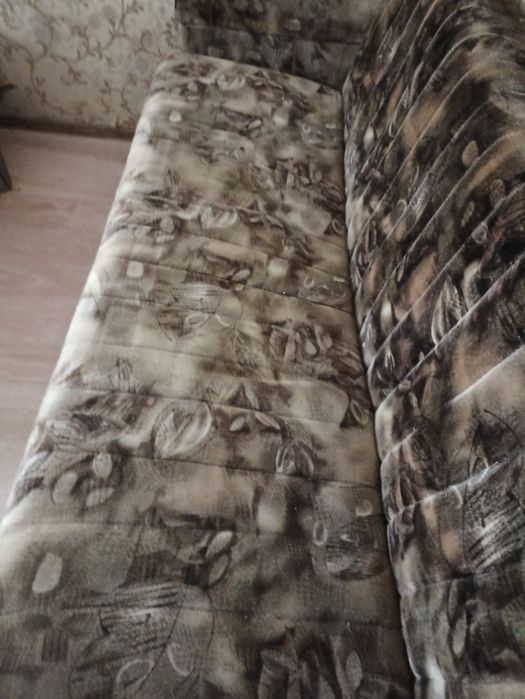 Бесплатно диван,матрац