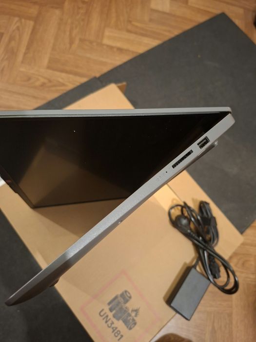 Lenovo Ideapad Slim 3, 15.6"Fhd , i5 12450H, 16Gb, SSD512