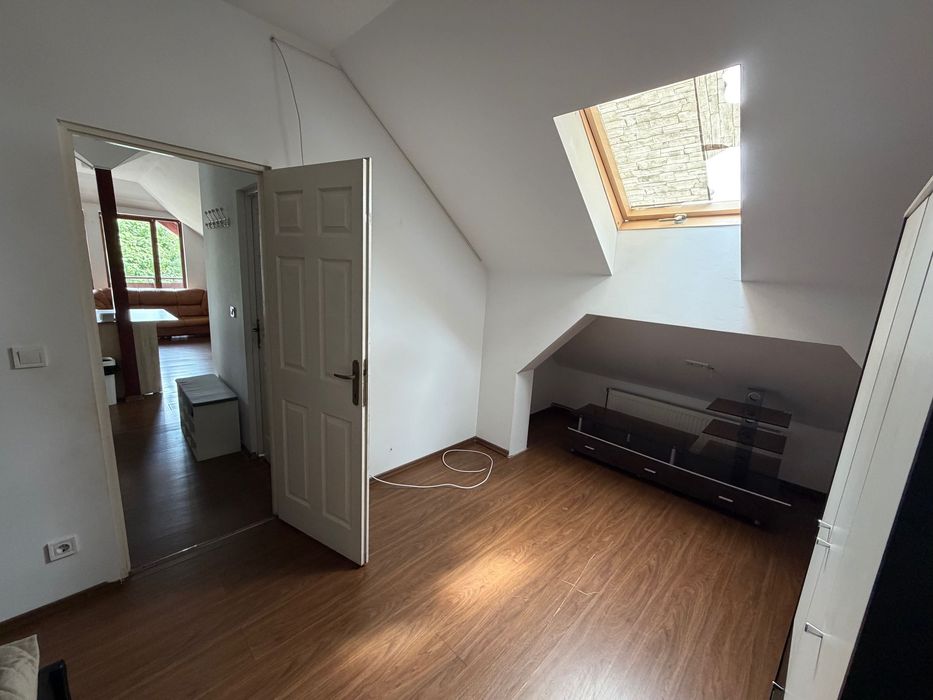 Apartament 2 camere de închiriat