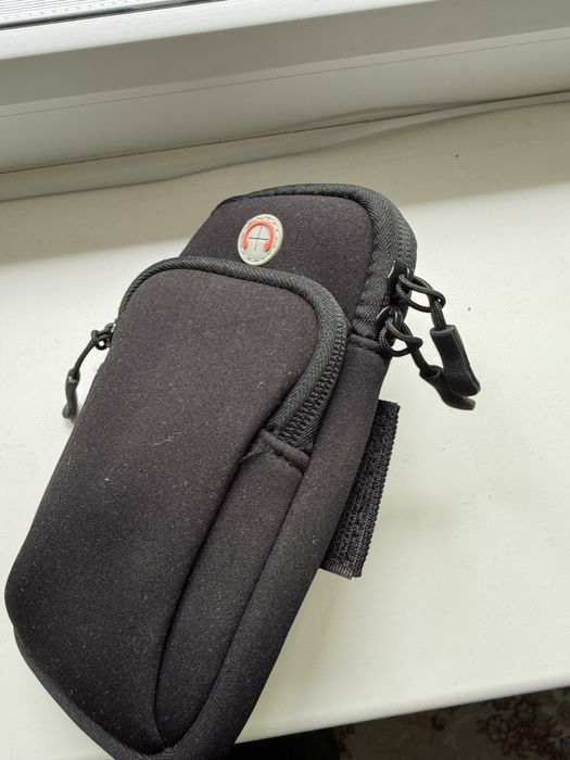 Продам сумачка для телефона