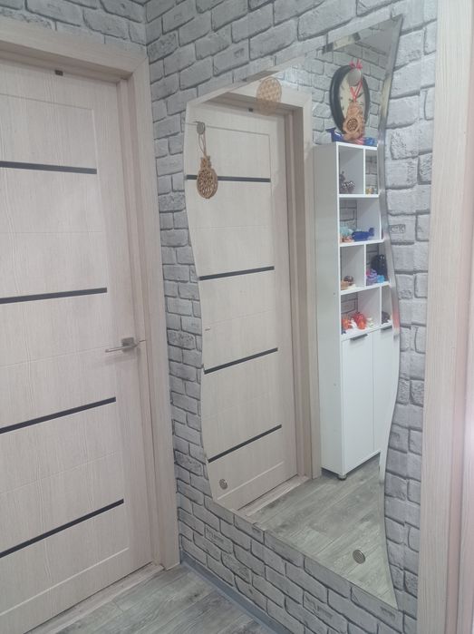 Продам большое зеркало