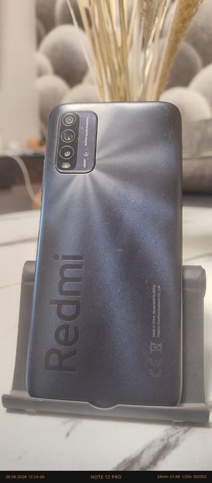 Продам Redmi 9T 4/64 Гб памяти