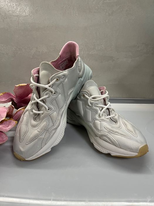 Adidas Ozweego Tech Дамски маратонки
