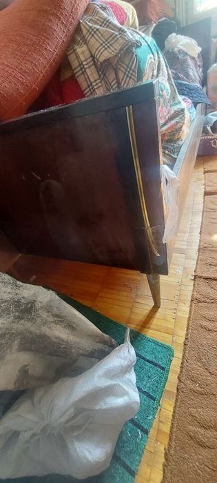 Spalniy mebel sotiladi