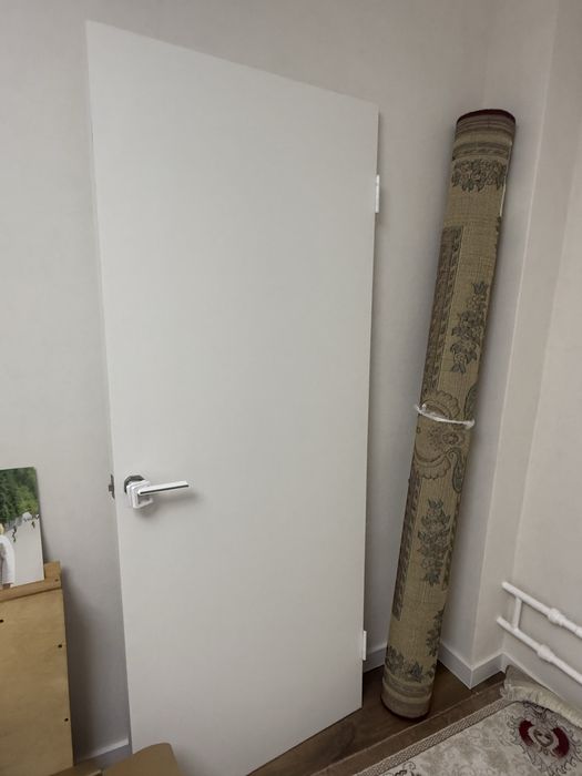 Есік сатылады, ақ түсті новый