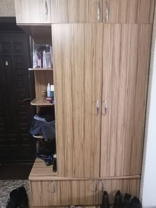 Срочно Продам прихожую.