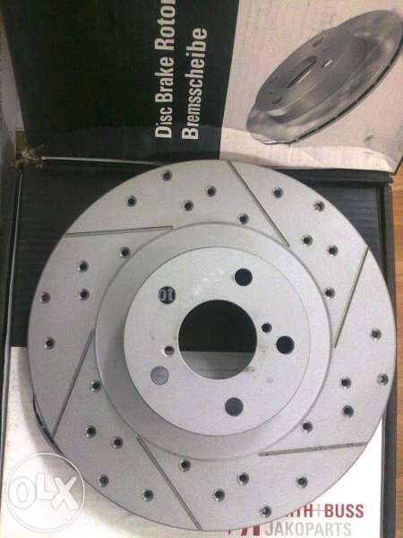 Пробиване и рязане на спирачни дискове