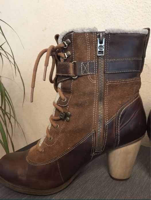 Продам женские полусапожки Тимберленд