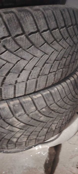 2 Cauciucuri Bridgestone 225/60 R17 99T