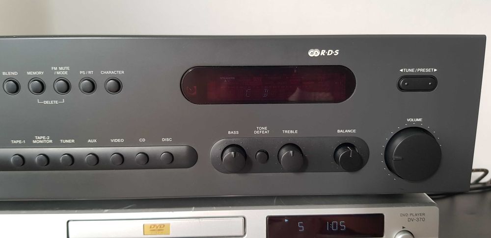 NAD C 740 amplificator stereo receiver statie preamplificator Top