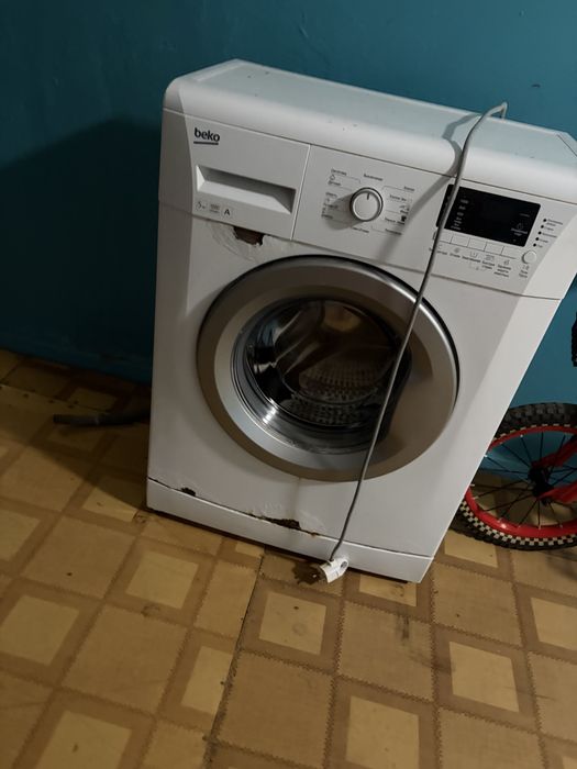 Продам стиральную машину рабочая