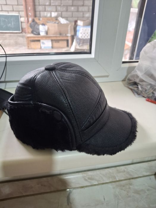 Продам шапку срочно