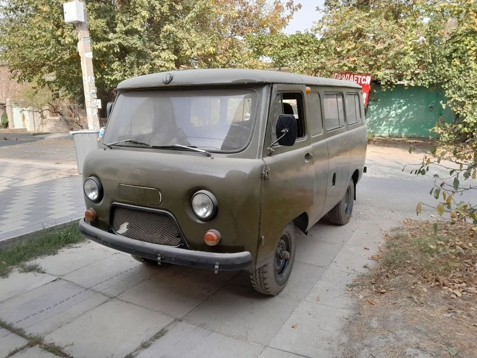 Продам  УАЗ 3303