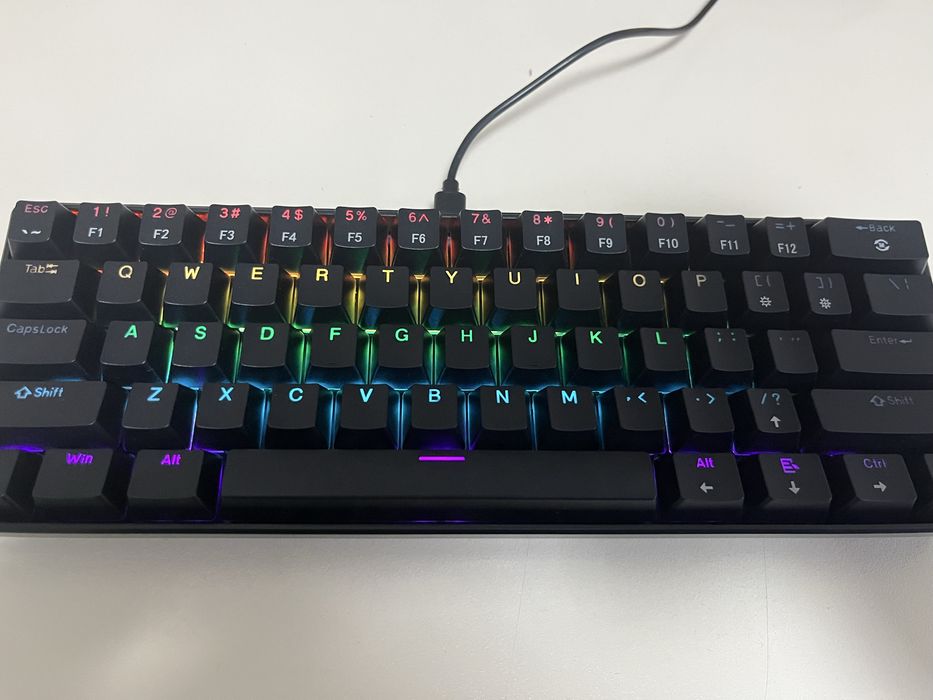 Механична RGB клавиатура
