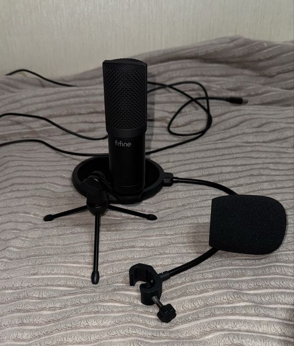 Микрофон Fifine T732 Kit черный