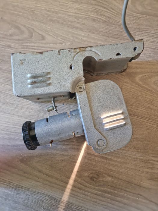 Прожектор от соца 20 евро.