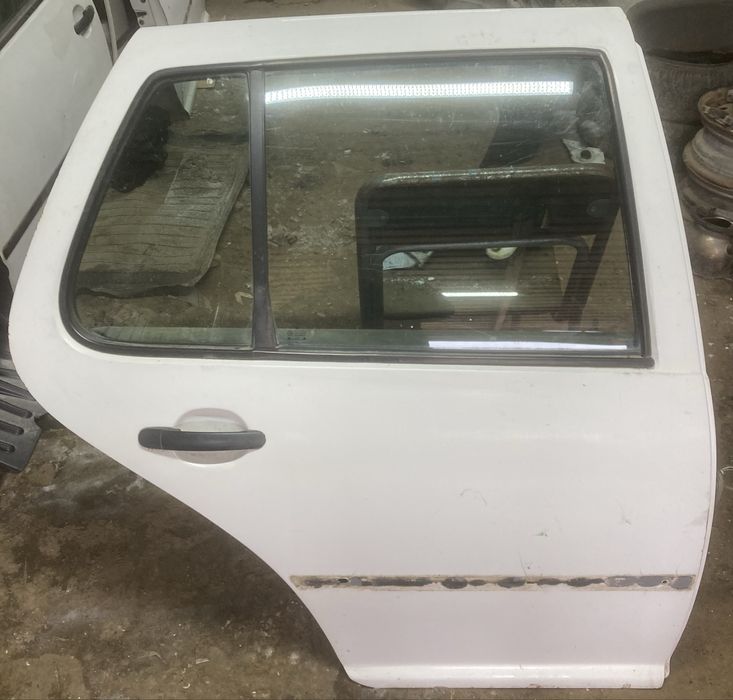 Кузовные детали на Гольф 4