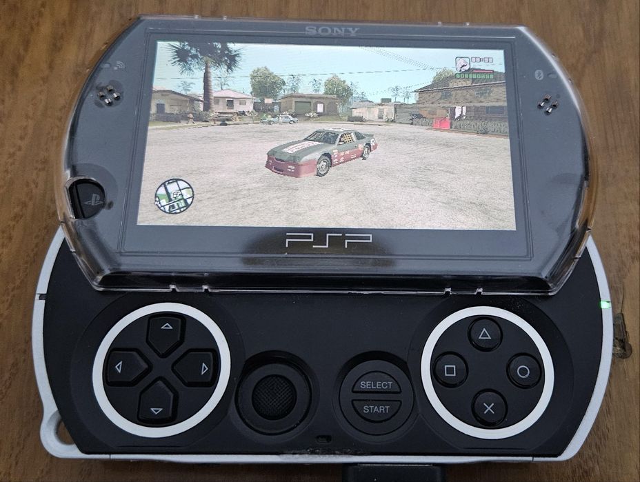 Продам  psp go
