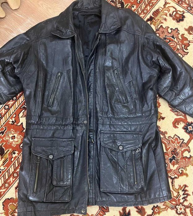 Куртка кожаная б/у  50 размер  300 000 сум