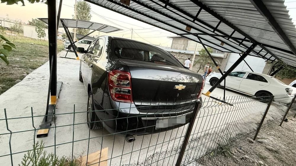 Очень срочно Срочно  сотилади 2021 автомат
