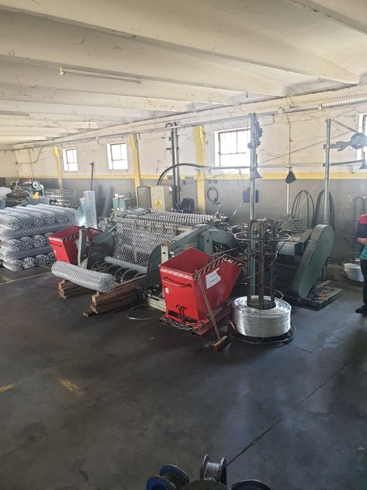 Plasa gard impletita; Sarma ghimpata