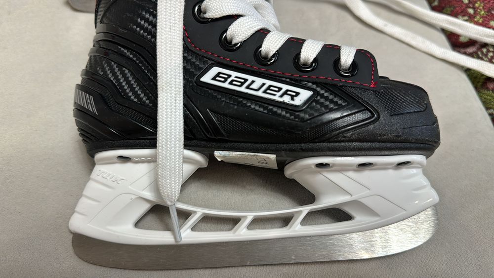 Продам коньки для ребенка