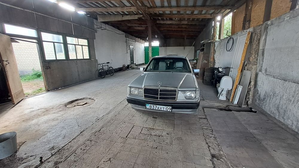 Мерседес 190, w201
