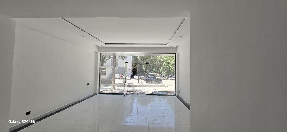 Ижарага берилади.Магазин, офис, фасфут ва бутик хаммасига тугри келади